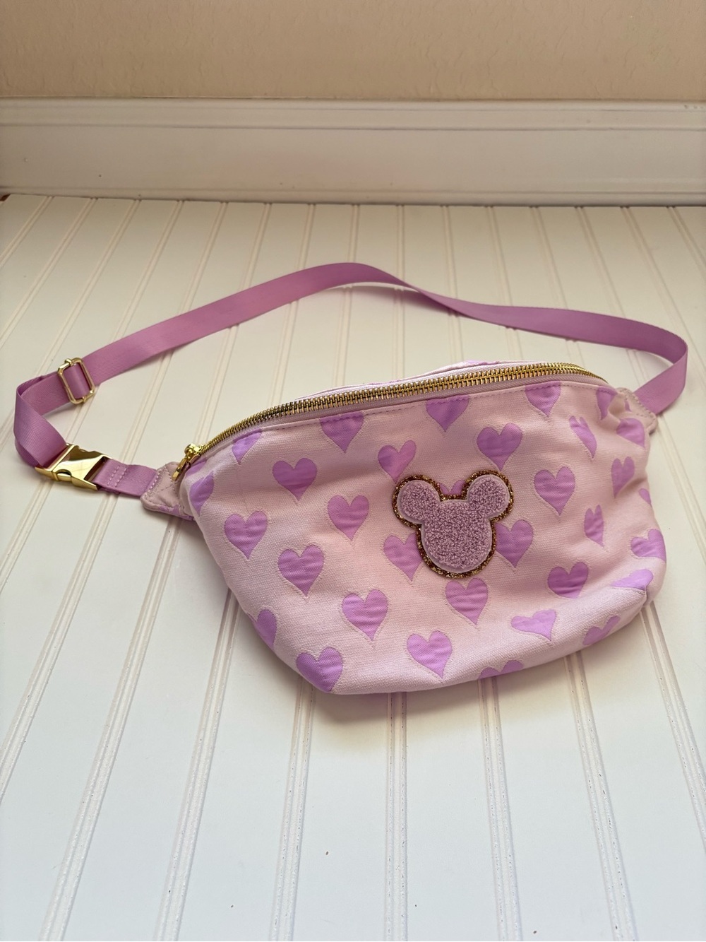 Stoney Clover Lane x Disney | Women's Heart Jacquard Jumbo Fanny Pack Lilac
